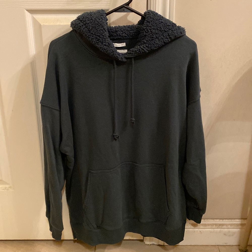 AE AHH-MAZINGLY SOFT SHERPA HOODED OVERSIZED SWEATSHIRT SIZE S JEGGING FIT